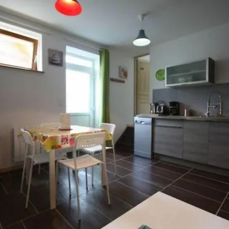 Avec Jardin Aux Portes D'epinal, Ideal Couples Ou Sejours Pro, Proche Commerces Et Nature - Fr-1-589-278 Chantraine