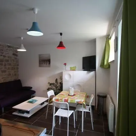 Avec Jardin Aux Portes D'epinal, Ideal Couples Ou Sejours Pro, Proche Commerces Et Nature - Fr-1-589-278 * Chantraine