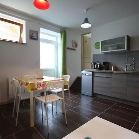 Avec Jardin Aux Portes D'epinal, Ideal Couples Ou Sejours Pro, Proche Commerces Et Nature - Fr-1-589-278 Kır Evi