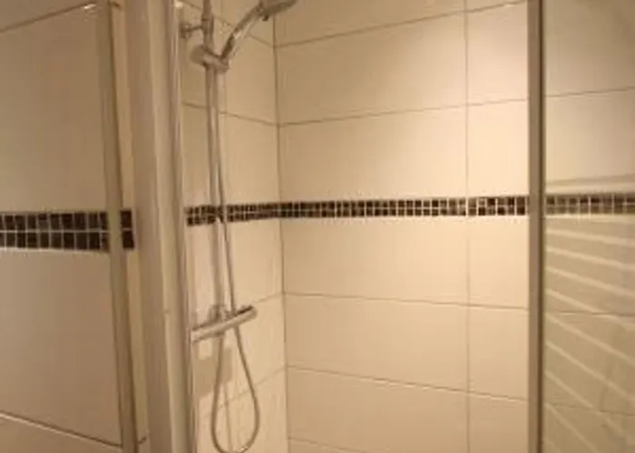 Avec Jardin Aux Portes D'epinal, Ideal Couples Ou Sejours Pro, Proche Commerces Et Nature - Fr-1-589-278 *